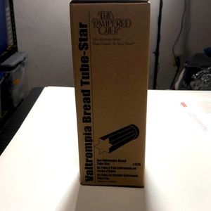 NIB The Pampered Chef Valtrompia Bread Tube-Star